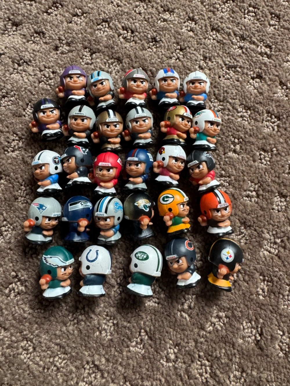 Teenymates NFL football figures Mini Football Figures